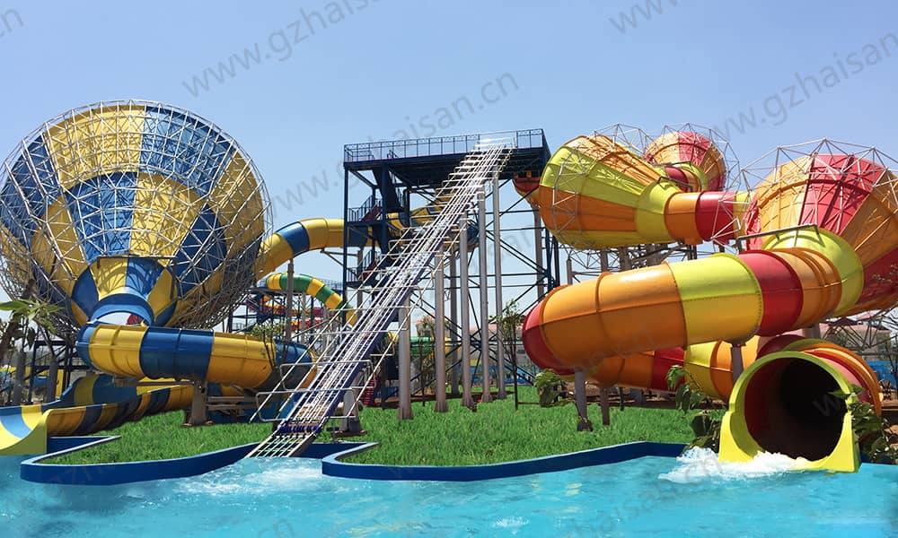 河南洛阳中赫梦幻水世界大喇叭、暴风谷组合