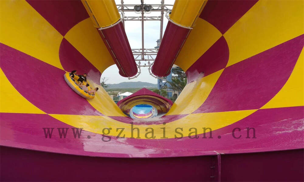 水上乐园设备厂家：打造刺激水上娱乐体验