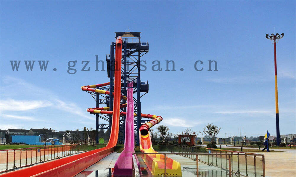 水上乐园设计的装饰元素如何与主题相呼应？