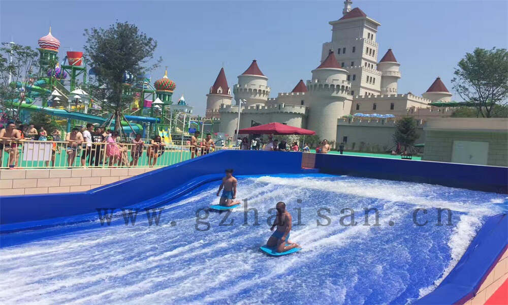 水上乐园策划时，如何利用自然景观？