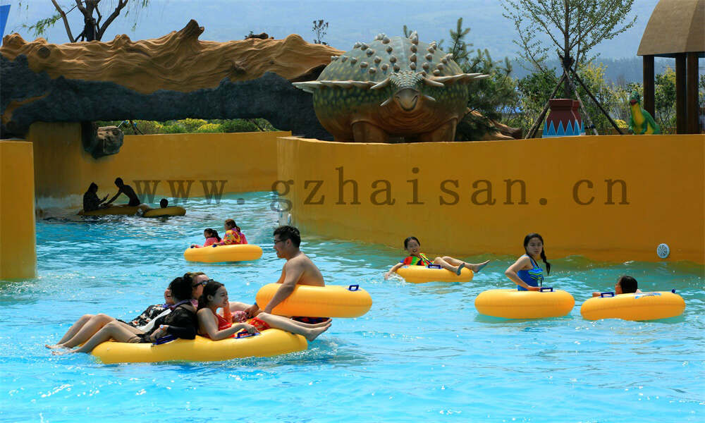 如何策划一个吸引众多游客的水上乐园？