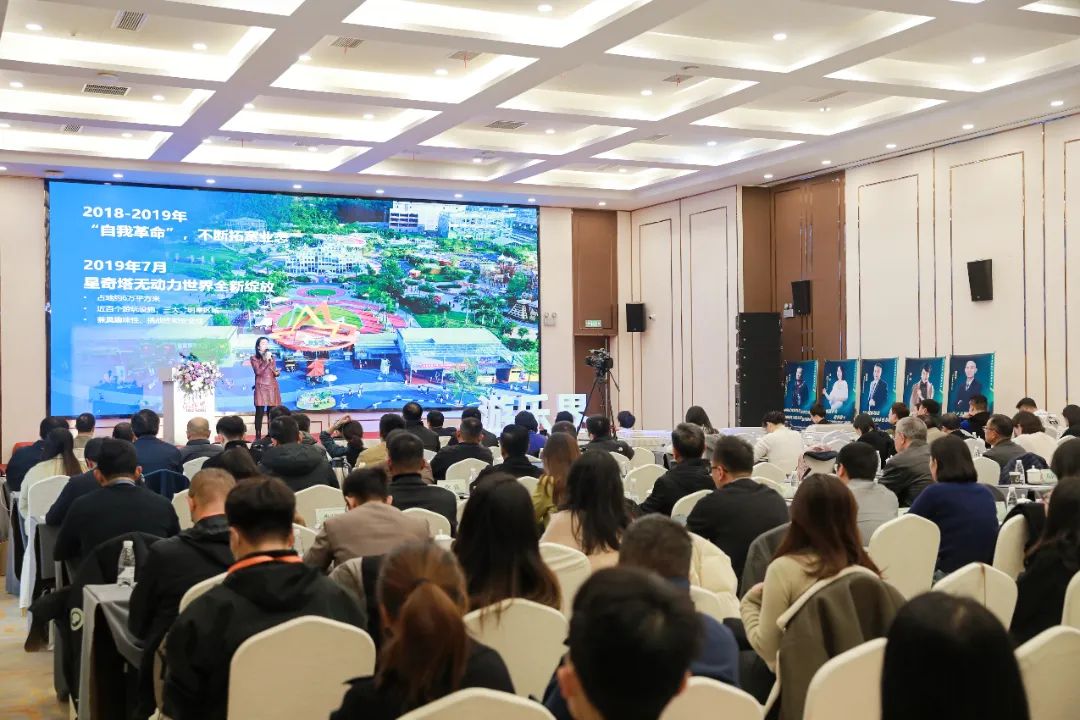 金冠荣耀，见证卓越！jinnianhui今年会游乐斩获两项重量级大奖