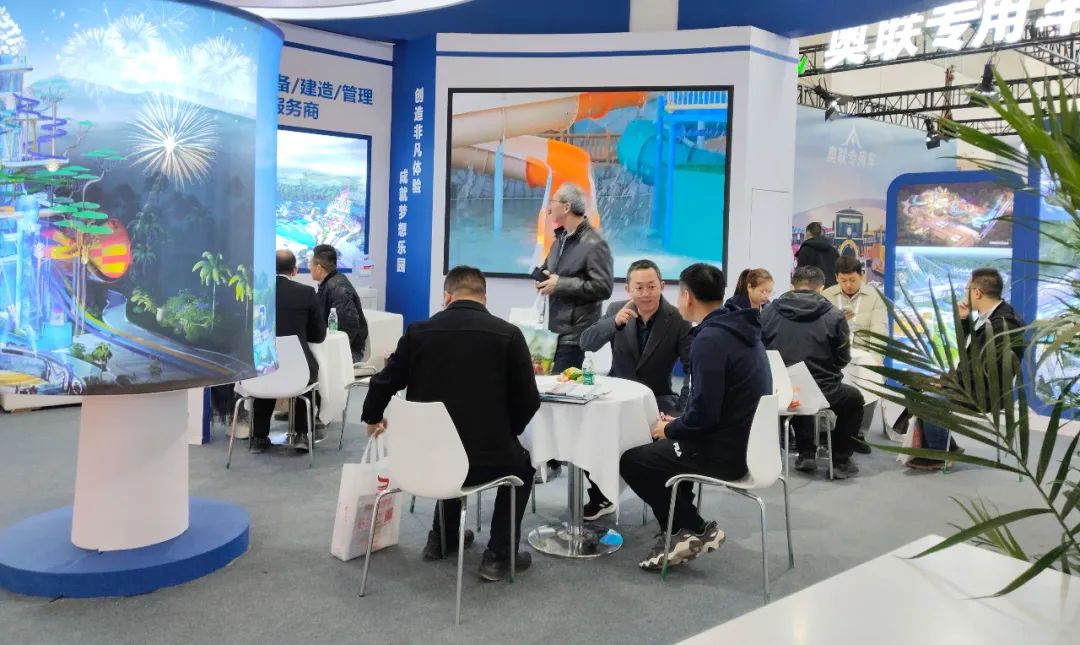 齐聚北京，共绘蓝图 | jinnianhui今年会游乐亮相2025北京国际游乐展，展现行业领军者风采